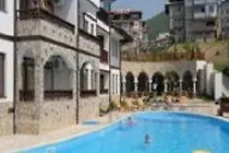 Etara Apartment *