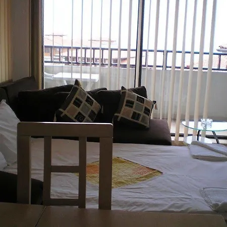 Etara Apartment *