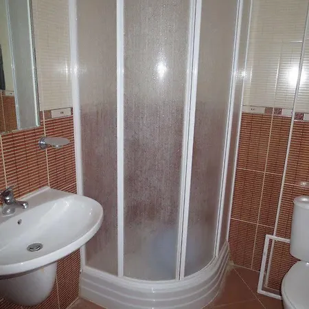Etara Apartment *