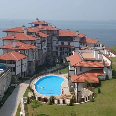 Etara Apartment